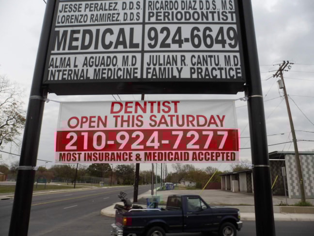 Outdoor Banners in The Woodlands Outdoor Banners in The Woodlands