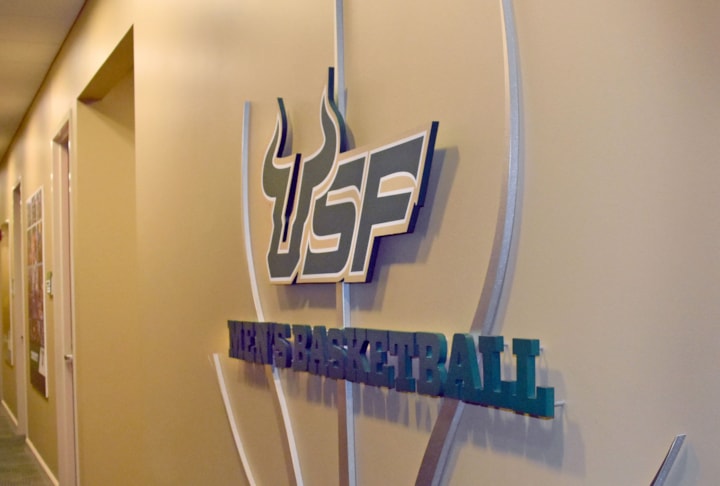 3D Signs & Dimensional Signs in Naples 3D Signs & Dimensional Signs in Naples