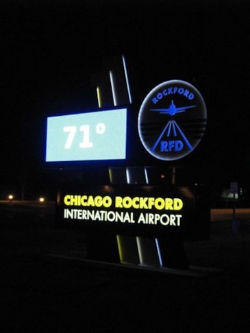 Electric Signs in Moses Lake Electric Signs in Moses Lake