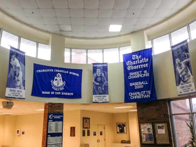 Custom Graphics & Vinyl Decals Custom Graphics & Vinyl Decals