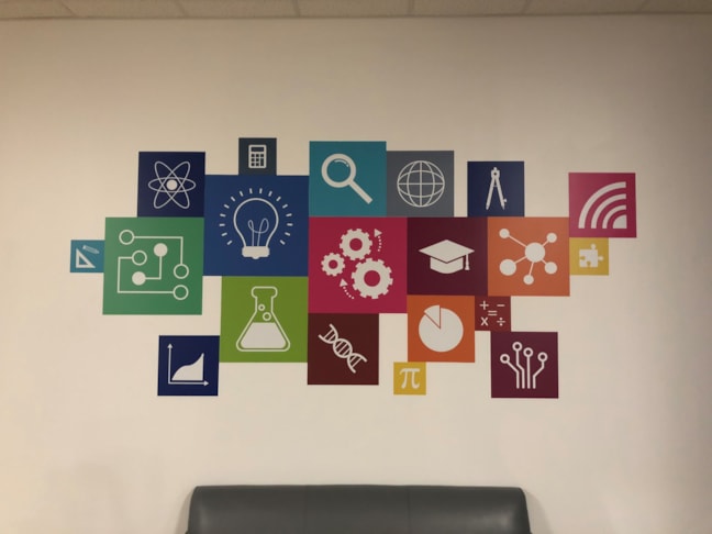 Custom Graphics & Vinyl Decals Custom Graphics & Vinyl Decals