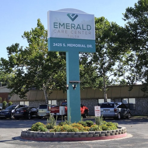 Pylon Signs | Hospital & Medical Clinic Signs Pylon Signs | Hospital & Medical Clinic Signs