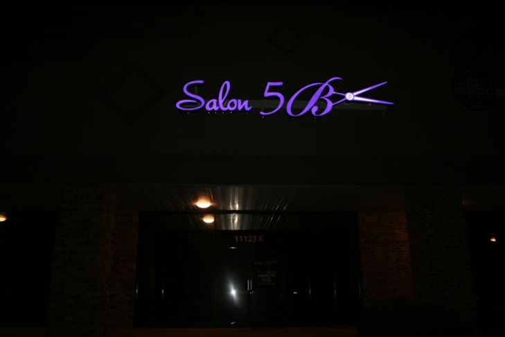 Electric Signs in Montgomery Electric Signs in Montgomery