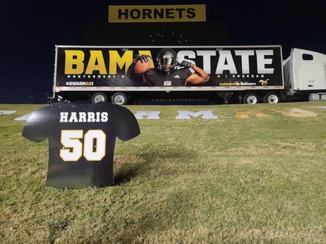 Plastic Signs & Yard Signs Plastic Signs & Yard Signs