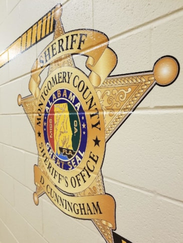 Wall Murals & Graphics Wall Murals & Graphics