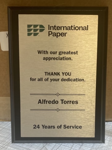 Custom Plaques & Engravings in Dallas Custom Plaques & Engravings in Dallas