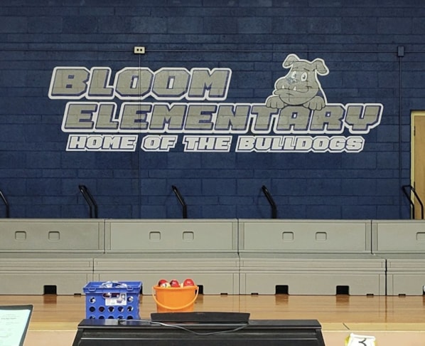 Wall Murals & Graphics Wall Murals & Graphics