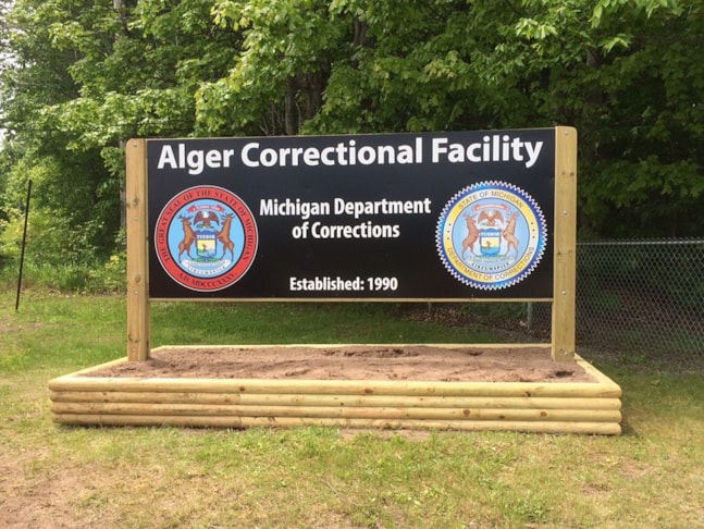 Post & Panel Signs Post & Panel Signs