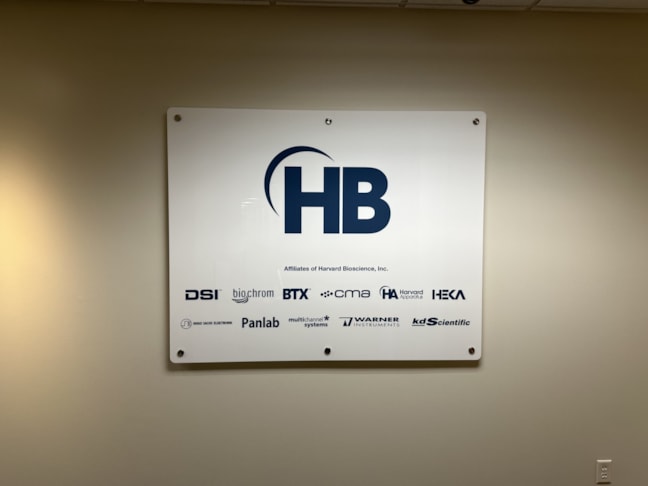 Standoff Signs | Schools, Colleges & Universities | New Brighton, MN | Acrylic Standoff Signs | Schools, Colleges & Universities | New Brighton, MN | Acrylic