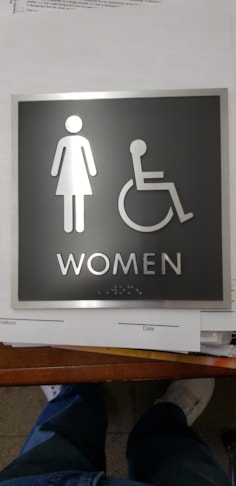 ADA Signs & Braille Signs in Gladstone ADA Signs & Braille Signs in Gladstone